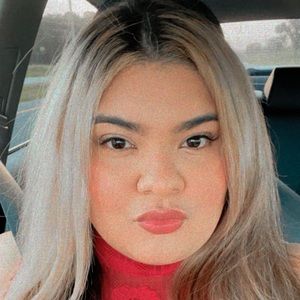 Meet your Posher, Kenia